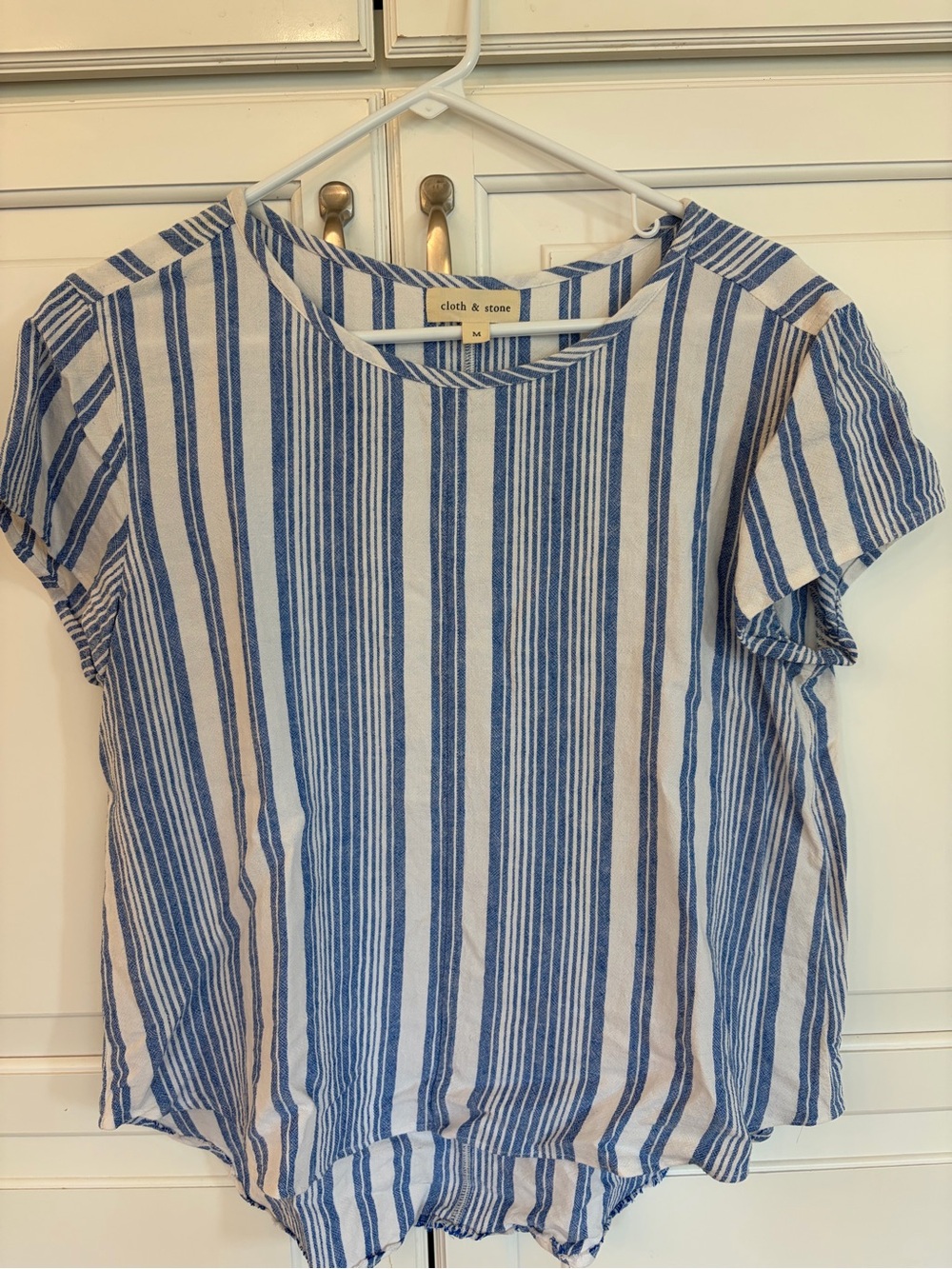 cloth & stone Blue and White Striped Short Sleeve Top size medium